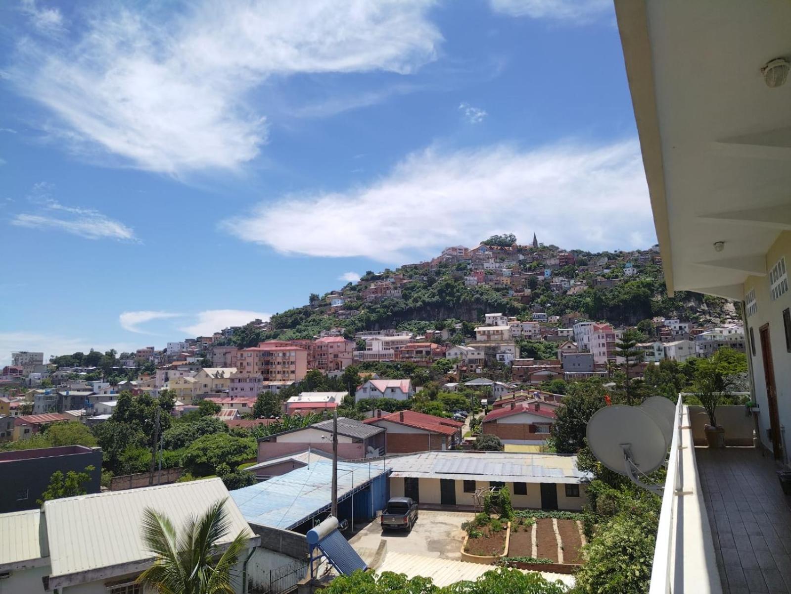 Milestone City Appartements - Avec Restaurant - Sans Coupure D'Electricite - Vues Imprenables Antananarivo Exterior foto