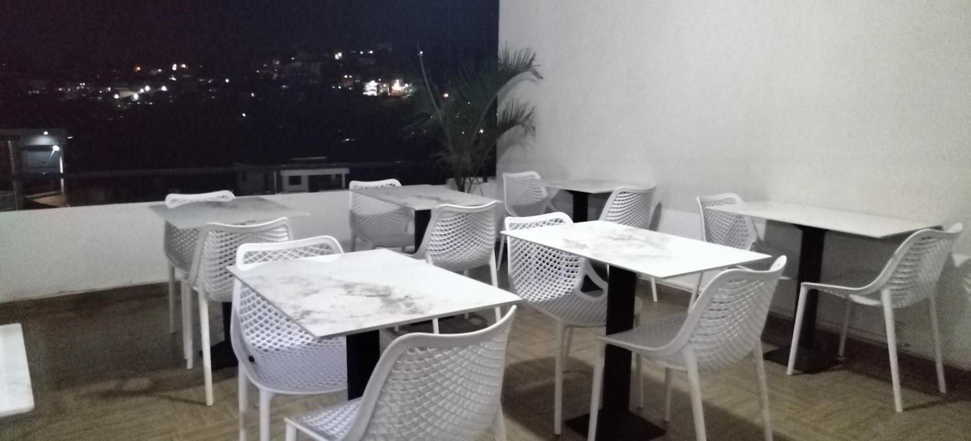 Milestone City Appartements - Avec Restaurant - Sans Coupure D'Electricite - Vues Imprenables Antananarivo Exterior foto